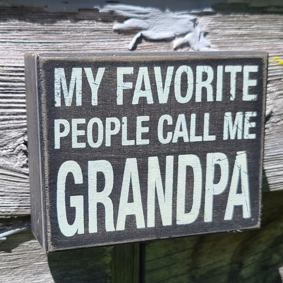 Favorite People Call Me Grandpa Sign - Picture 4 of 4